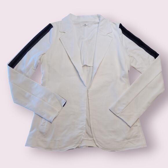 Sundays Women’s Collared Blazer – Bone – Size S – EUC (Chest 34″, Length 24″) - Picture 2 of 7